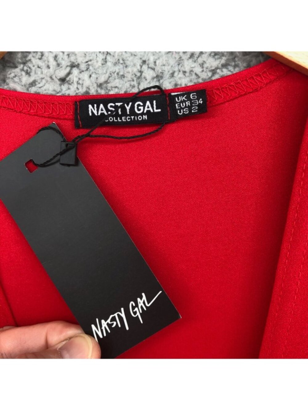 Nasty Gal Jumpsuit Womens 2 Red Plunging V Neck Wide Leg High Rise Stretch NWT - Picture 5 of 13